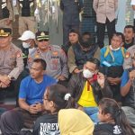 Tim Satuan Jajaran Polres Garut Mengawal Aksi Unjuk Rasa Dengan Humanis IMG-20230920-WA0016