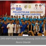 Pengurus Dewan Pimpinan Daerah (DPD) Komite Nasional Pemuda Indonesia (KNPI) Kota Bandar Lampung Periode 2025–2028 resmi dilantik oleh Ketua DPD KNPI Lampung, Iqbal Ardiansyah, di Ballroom Hotel Horison Bandar Lampung, IMG-20250814-WA0007